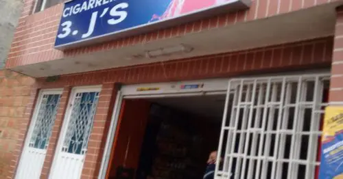 CIGARRERIA 3JS BOGOTÁ CIGARRERIA 3JS BOGOTÁ